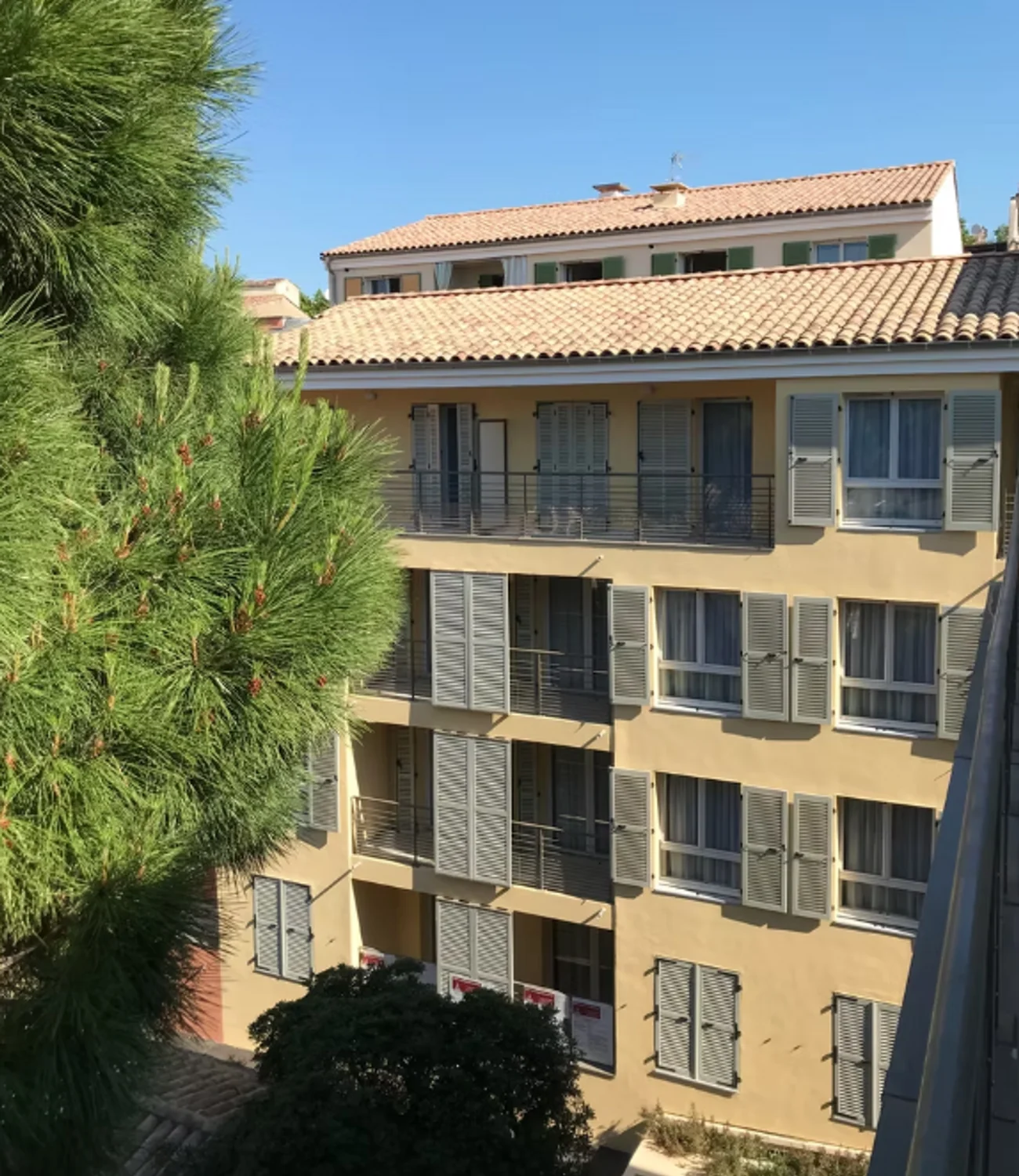 Résidence services seniors OBEO de Fréjus, vue extérieure